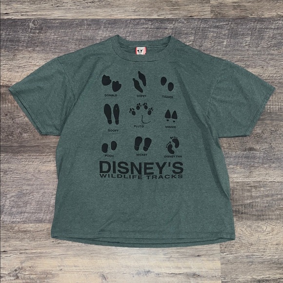 1990’s Disney’s Wildlife Tracks T-shirt - Picture 1 of 8